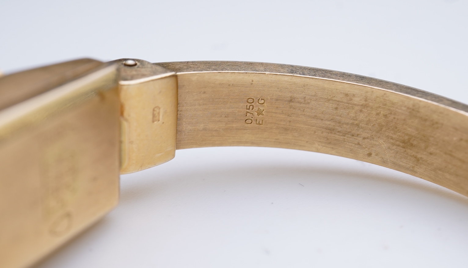 Dulux, a lady's gold Art Moderne cocktail watch, 1930s